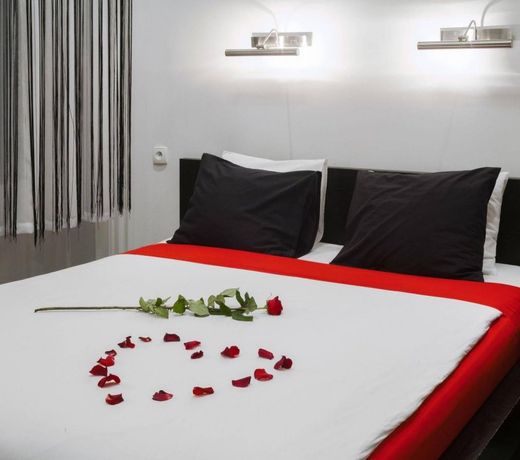 Komorowski Luxury Guest Rooms