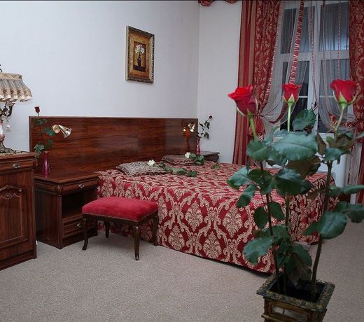 Old Time Hotel