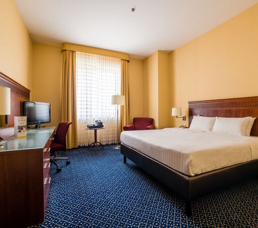 Courtyard by Marriott Warsaw Airport