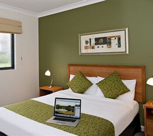 Leisure Inn Spires