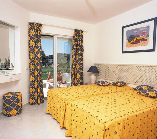 Balaia Golf Village