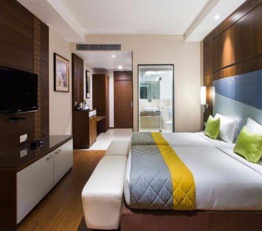 The Grand Magrath Hotel