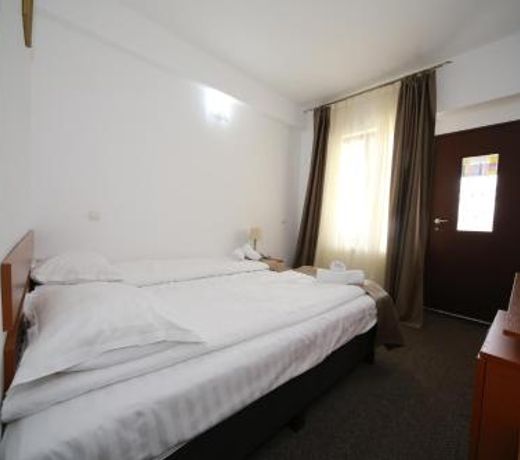Long Street Hotel