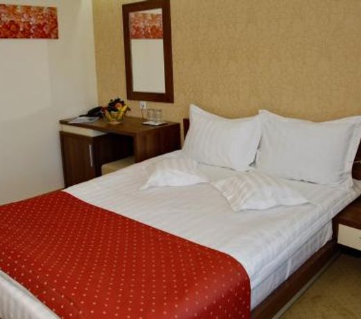 Univers T Hotel