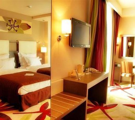 Golden Tulip Ana Dome Hotel