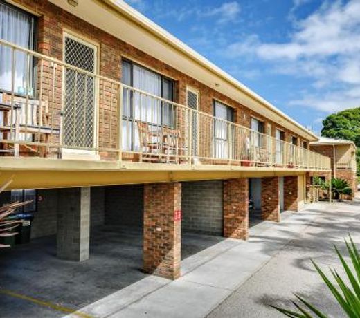 Allambi Holiday Apartments