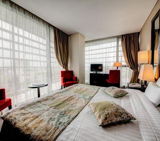 Golden Tulip Victoria Bucharest
