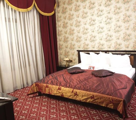 Phoenicia Grand Hotel