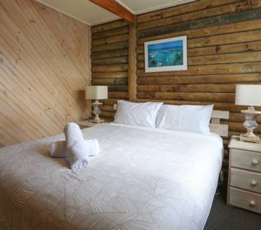 Lazy Acre Log Cabins