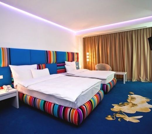 Marshal Garden Hotel