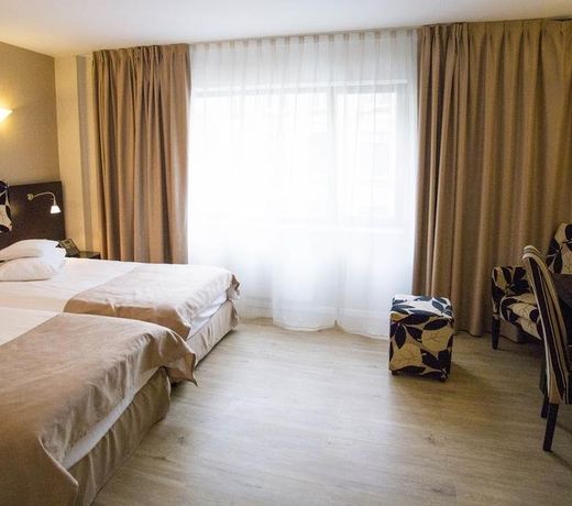 Hotel Parliament