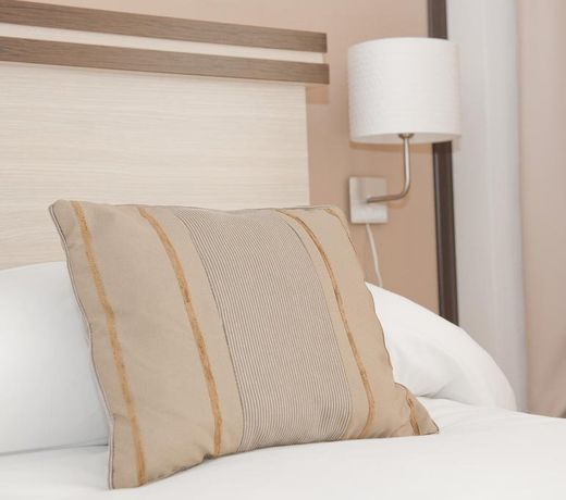 Hotel Check Inn