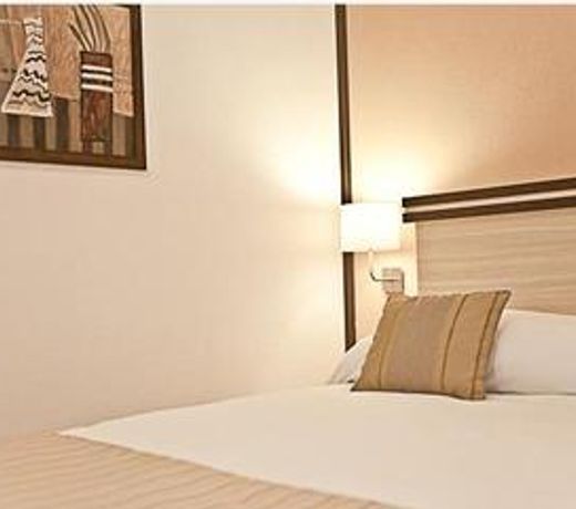 Hotel Check Inn