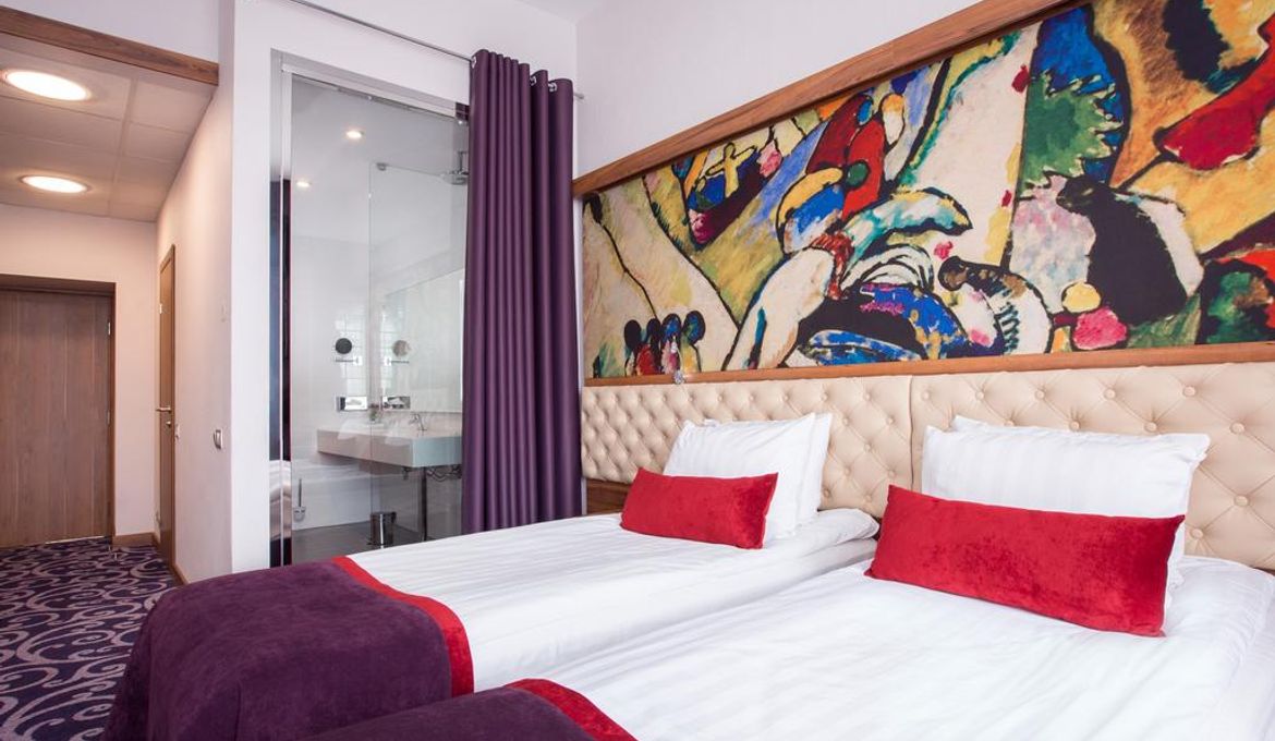 Best Western PLUS Centre Hotel  4*  (бывшая Октябрьская Лиговский корпус )