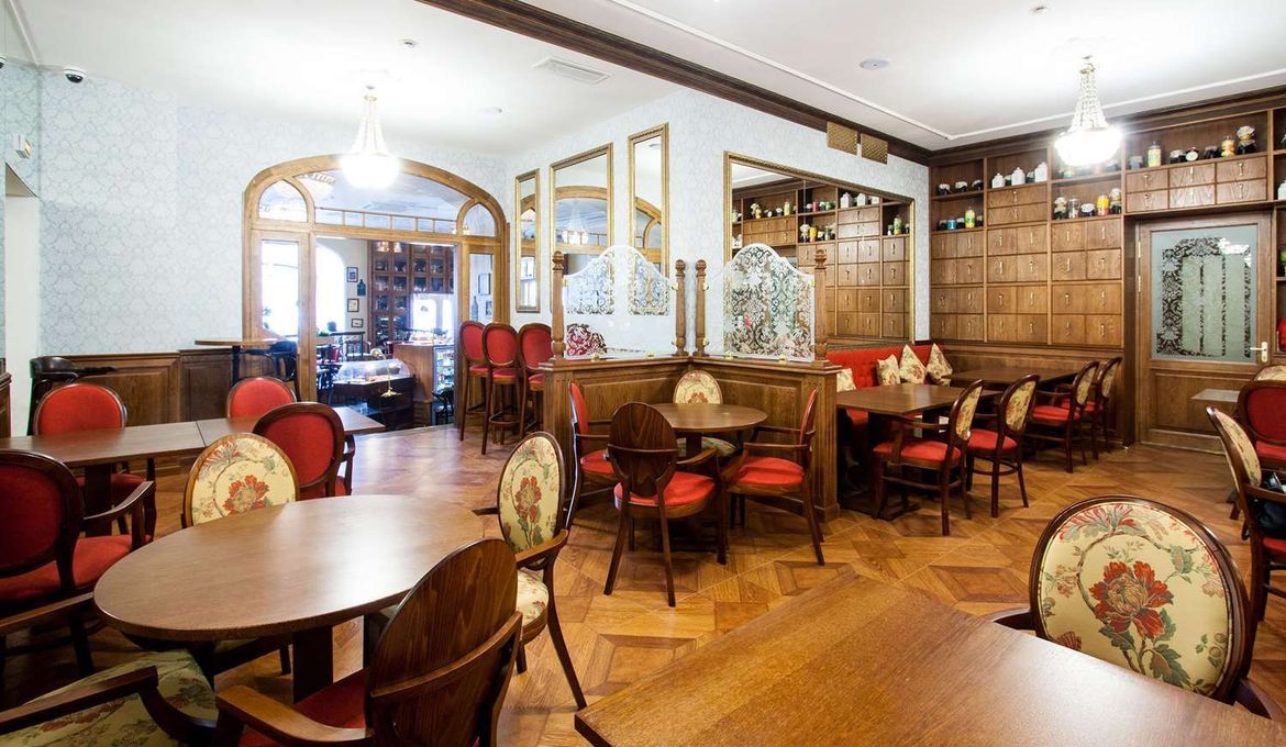 Best Western PLUS Centre Hotel  4*  (бывшая Октябрьская Лиговский корпус )