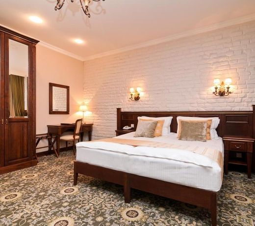 Tradition Hotel
