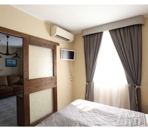 Club Marinn Family House