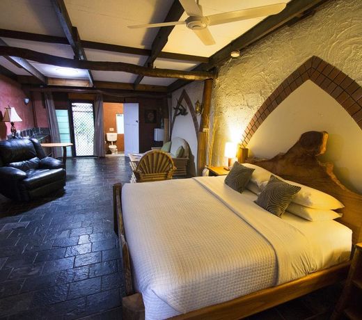 Cedar Park Rainforest Resort
