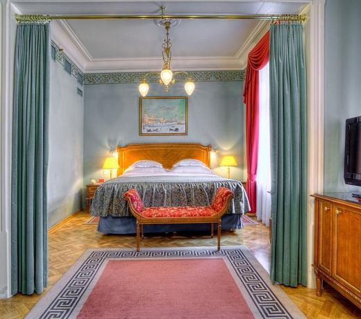 Hotel National, a Luxury Collection Hotel, Moscow