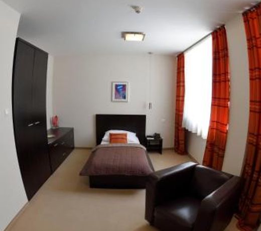 Aston Hotel