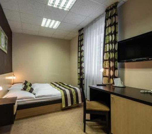 BNC Hotel - Restaurant - Bowling