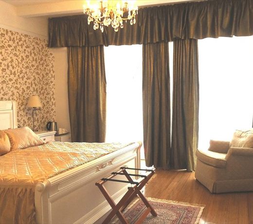 Allegro Hotel