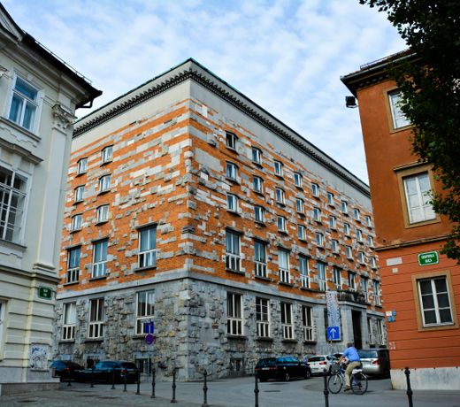 Hotel Mrak