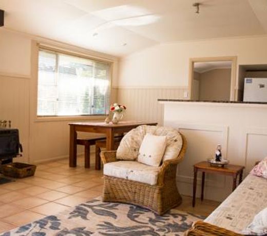 Hillview Cottages