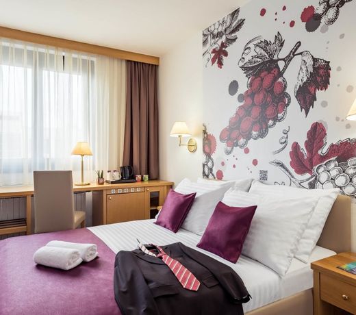 Hotel Piramida