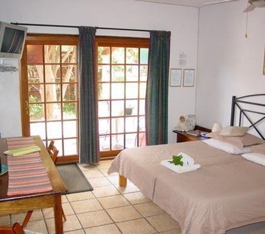 Lourens River Guesthouse B&B