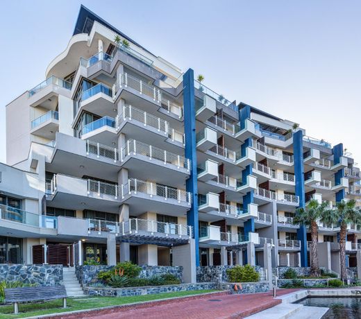 Lawhill Luxury Apartments - V & A Waterfront