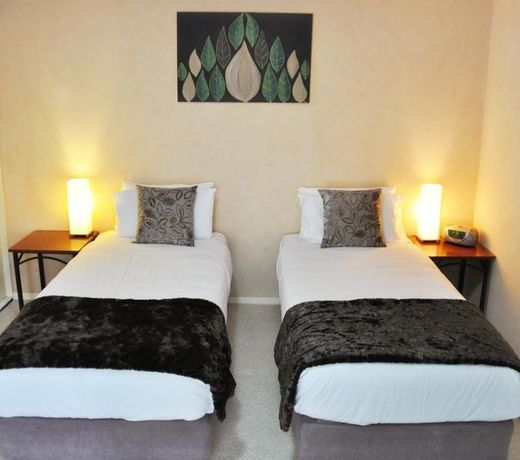 Oyster Cove Chalet