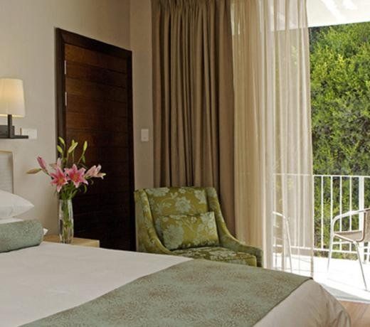 Chapmans Peak Beach Hotel
