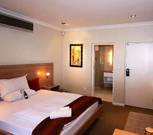 Hajos Lodge