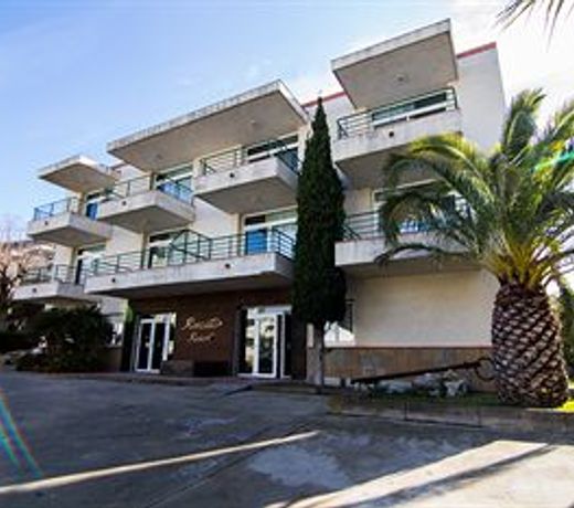 Agi Rescator Resort