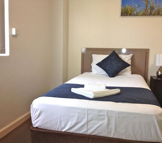 Lees Hotel