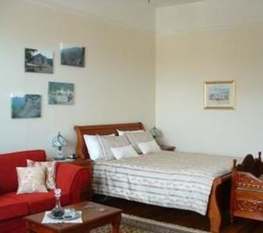 Huonville Guesthouse