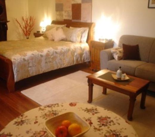 Huonville Guesthouse