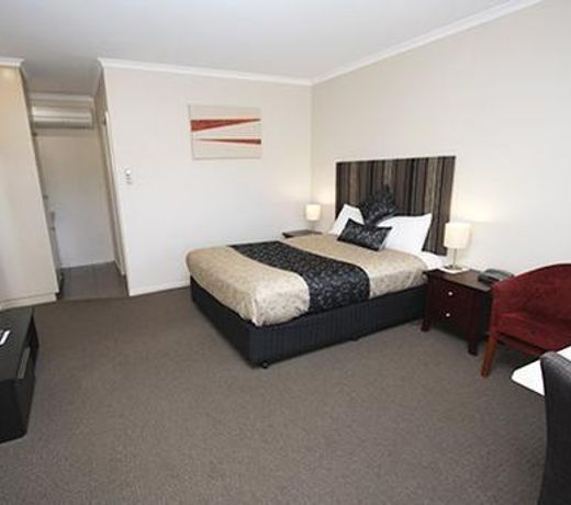 Comfort Inn May Park