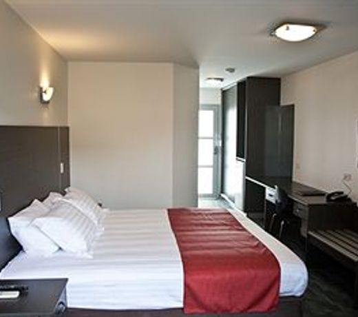 Brighton Hotel Motel