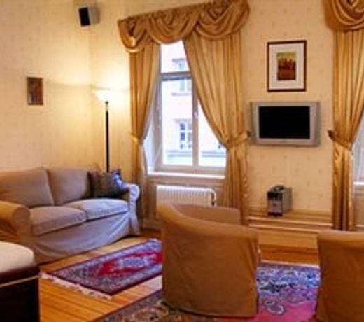 Colonial Hotel