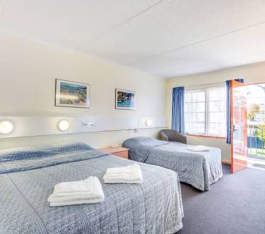 Martin Cash Motel
