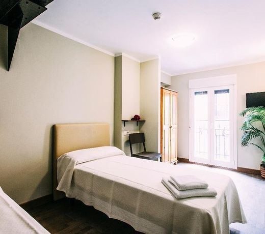 El Camino Urban Rooms