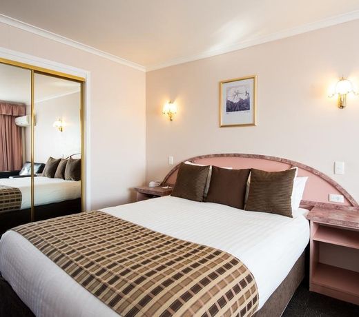 Balmoral Motor Inn