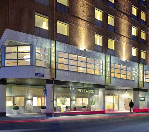 Hotel Riverton