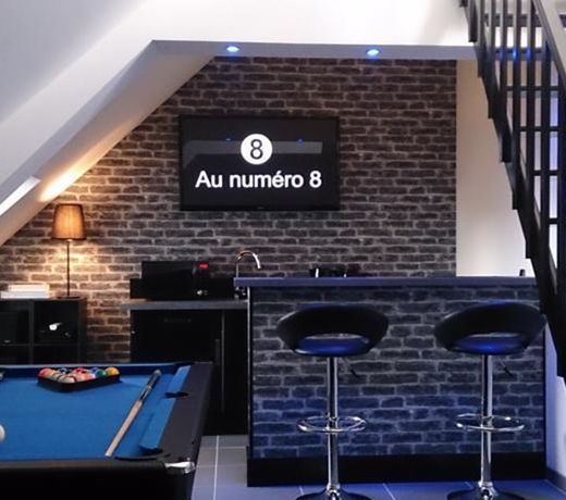 AU NUMÃRO 8