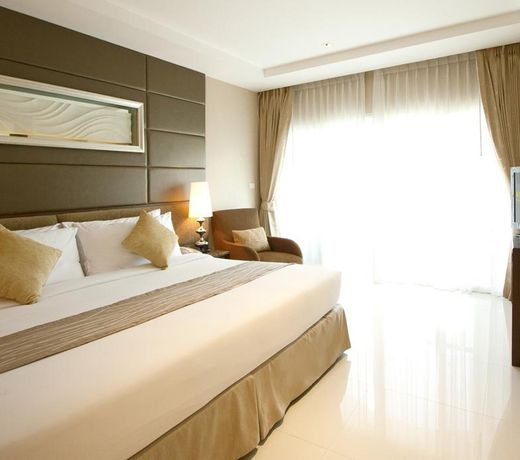 Intimate Hotel Pattaya - SHA Extra Plus