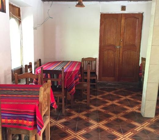 El Bosque Backpackers