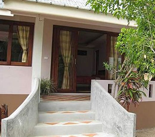 Adarin Beach Resort - SHA Extra Plus