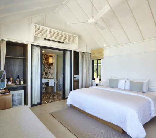 Paradise Beach Resort, Koh Samui - SHA Extra Plus